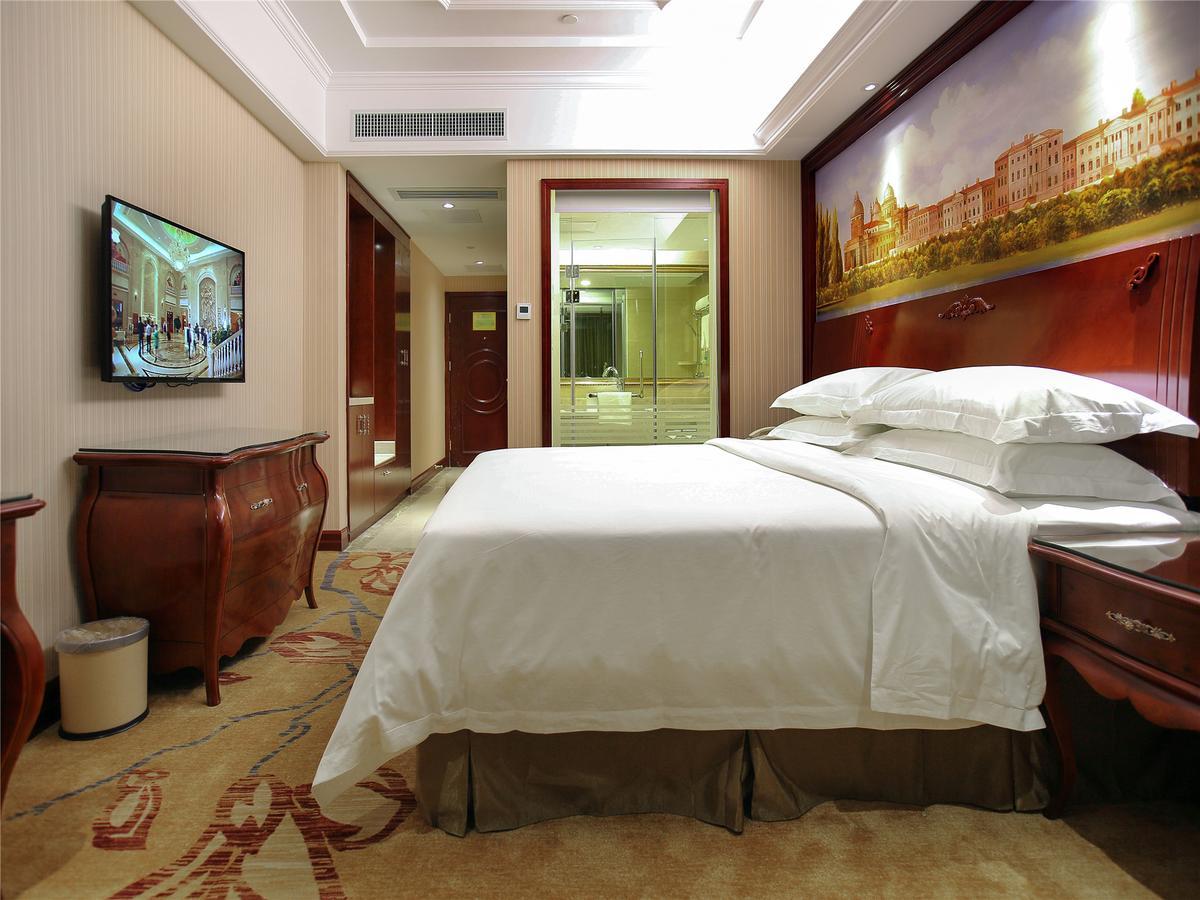 Vienna International Hotel Shenzhen Diwang South Bao'An Road Екстер'єр фото